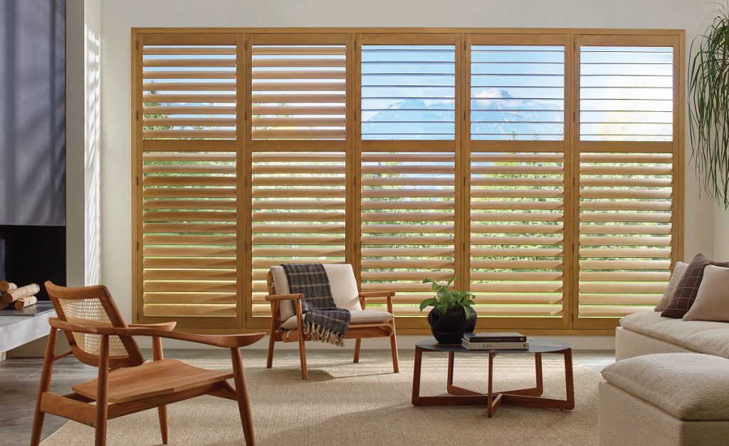 Hunter Douglas Heritance Hardwood Shutters