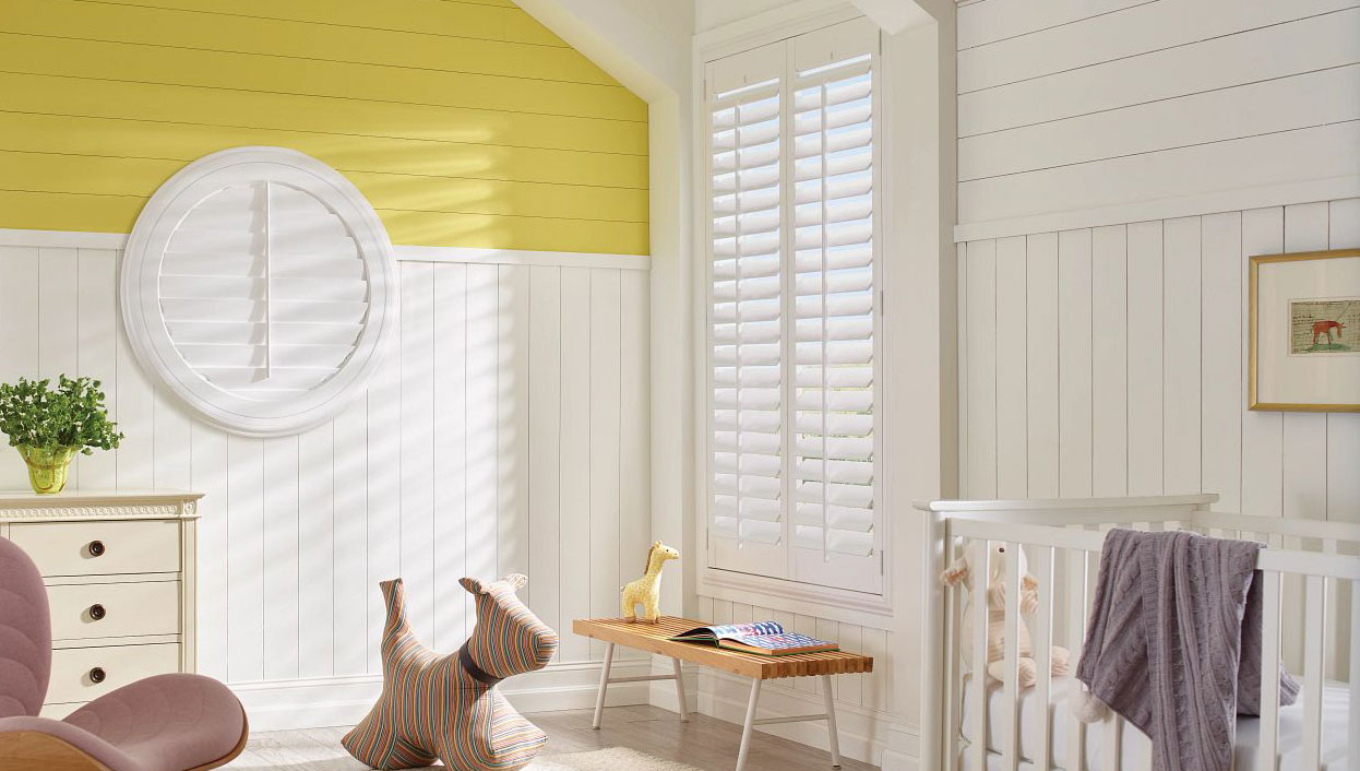 Hunter Douglas Heritance Hardwood Shutters
