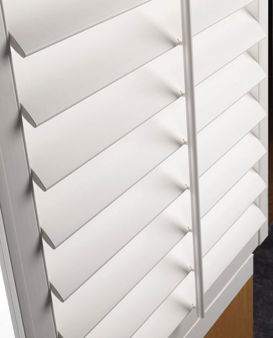 Hunter Douglas PalmBeach Polysatin Shutters