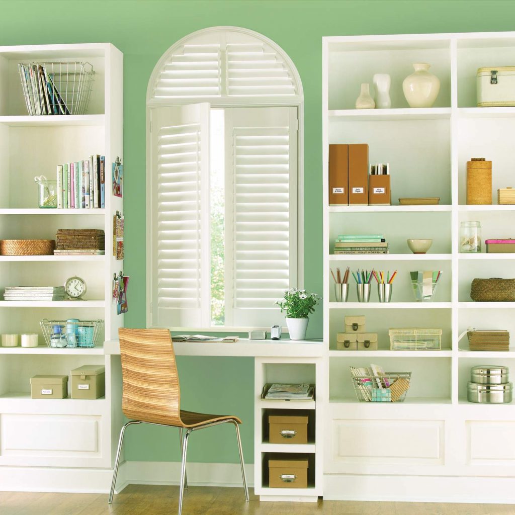 Hunter Douglas PalmBeach Polysatin Shutters