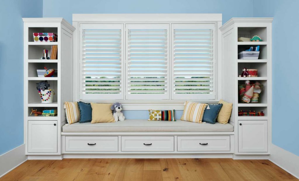 Hunter Douglas PalmBeach Polysatin Shutters