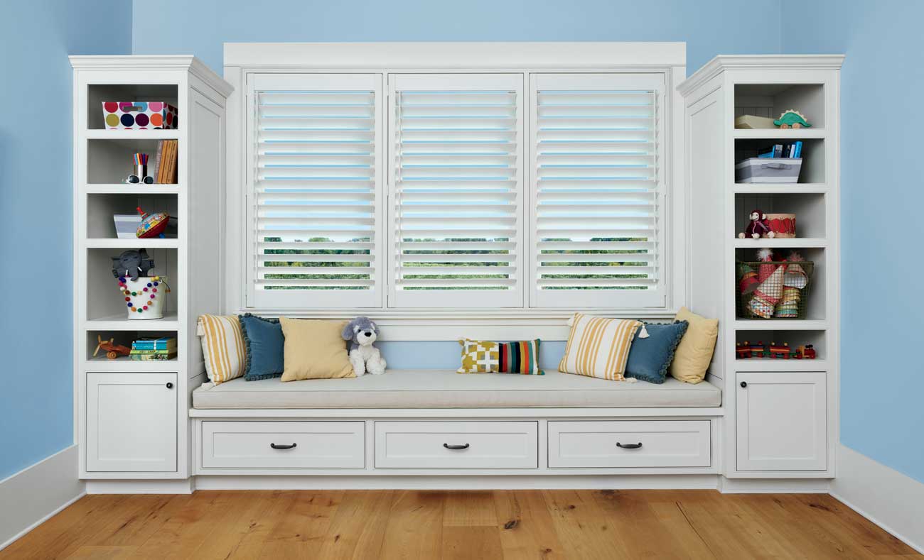 Hunter Douglas PalmBeach Polysatin Shutters