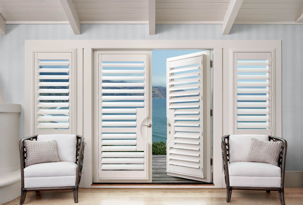 Hunter Douglas PalmBeach Polysatin Shutters