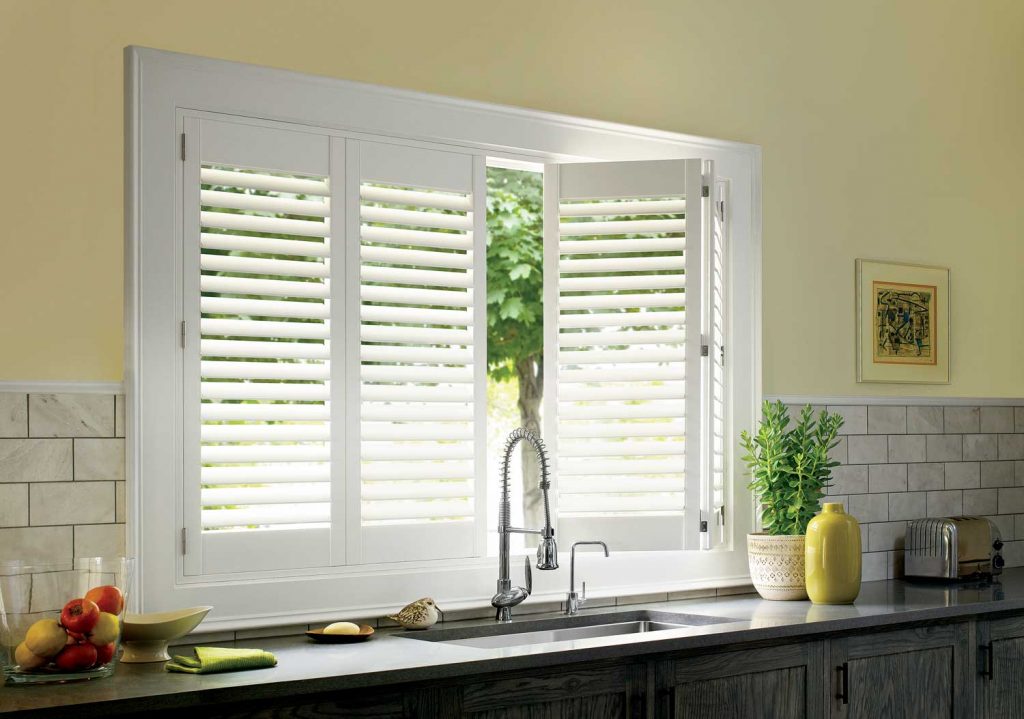 Hunter Douglas PalmBeach Polysatin Shutters