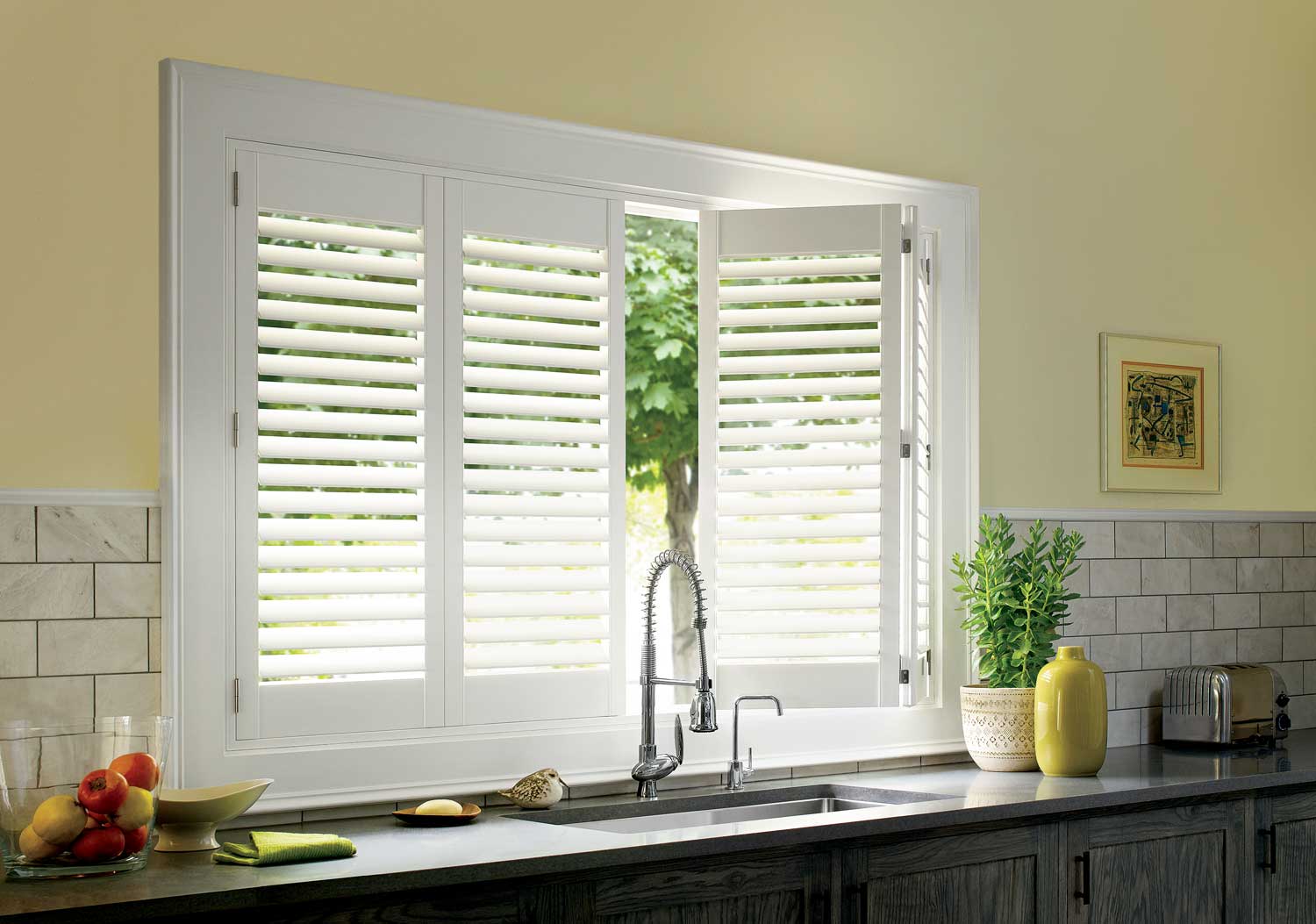 Hunter Douglas PalmBeach Polysatin Shutters